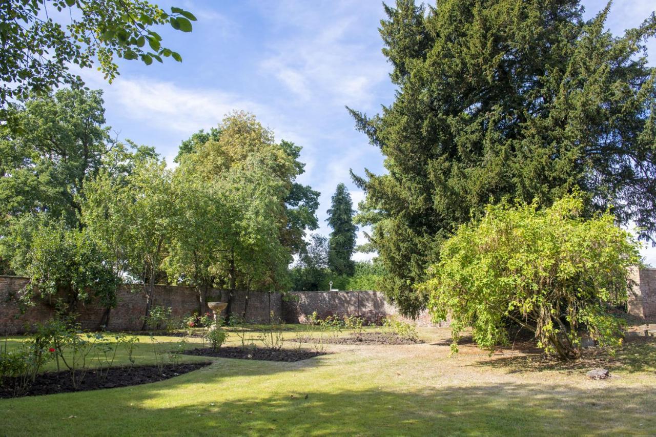 Upper Helmsley Hall 约克 外观 照片